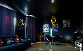 Appartement Pop Art - Asterix,Cdg,Chantilly,Disney